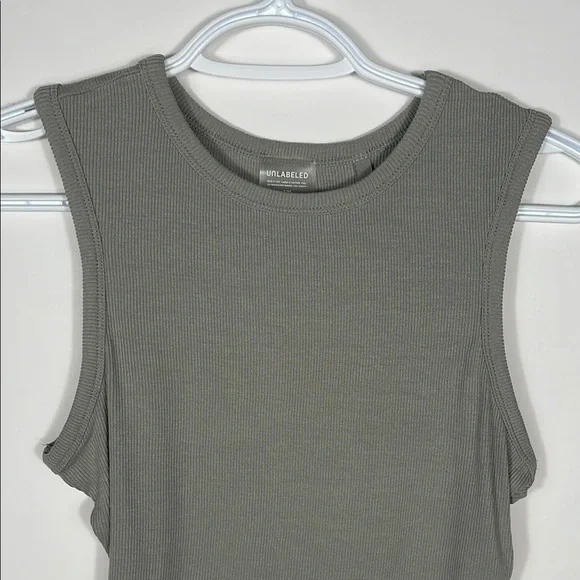 UNLABELED Ribbed Sleeveless Top - Picture 3 of 5